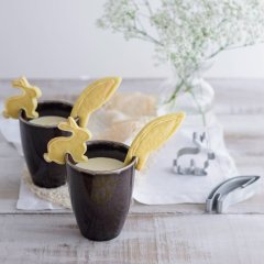 DR OETKER Süteménykiszúró nyuszi és nyuszi fül Goldiges Ostern